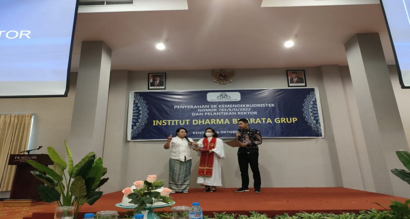 Dwi Kartika Prananingrum Jabat Rektor Pertama Institut Dharma Bharata ...